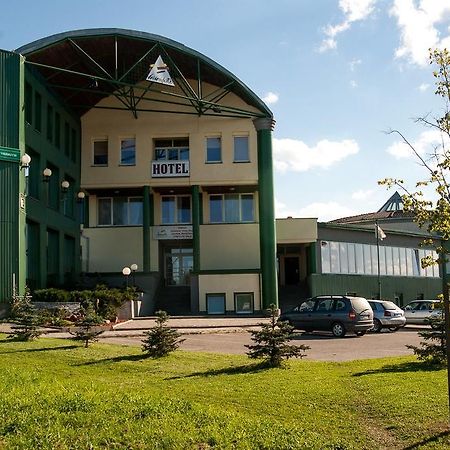 Hotel Vaivorykste Šiauliai Esterno foto