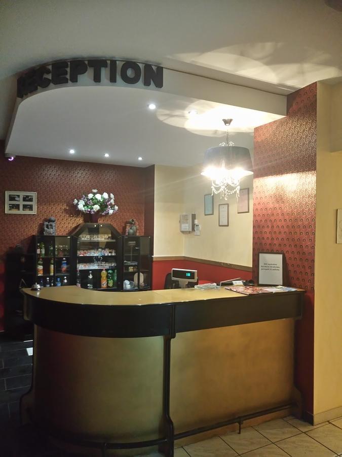 Hotel Vaivorykste Šiauliai Esterno foto