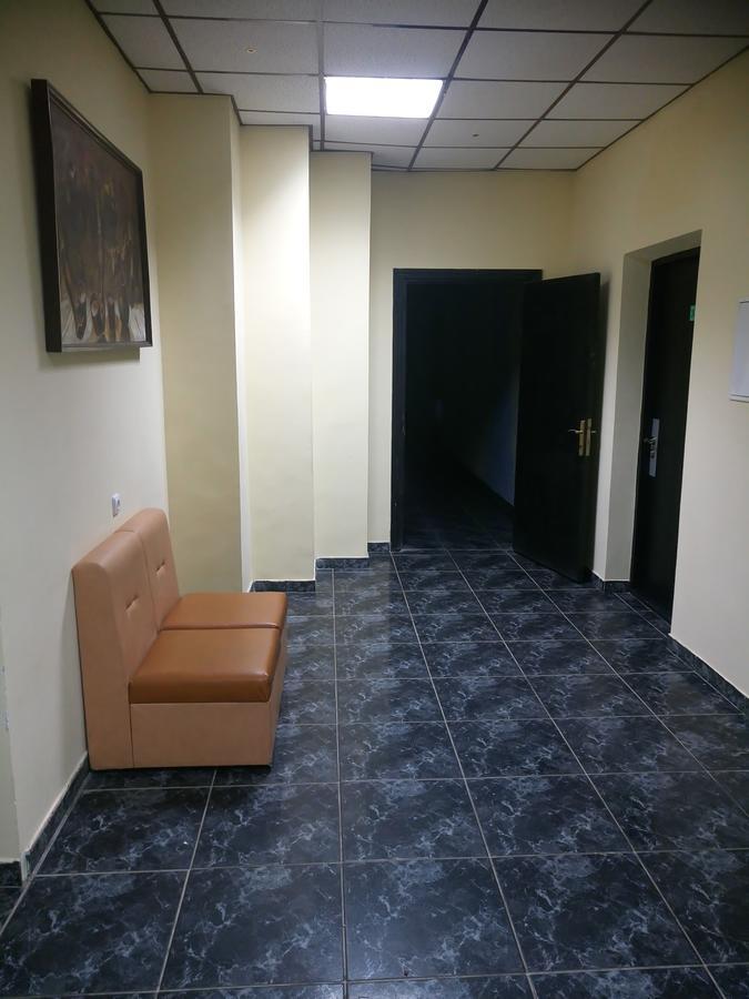 Hotel Vaivorykste Šiauliai Esterno foto
