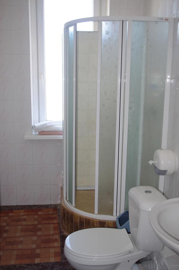 Hotel Vaivorykste Šiauliai Esterno foto