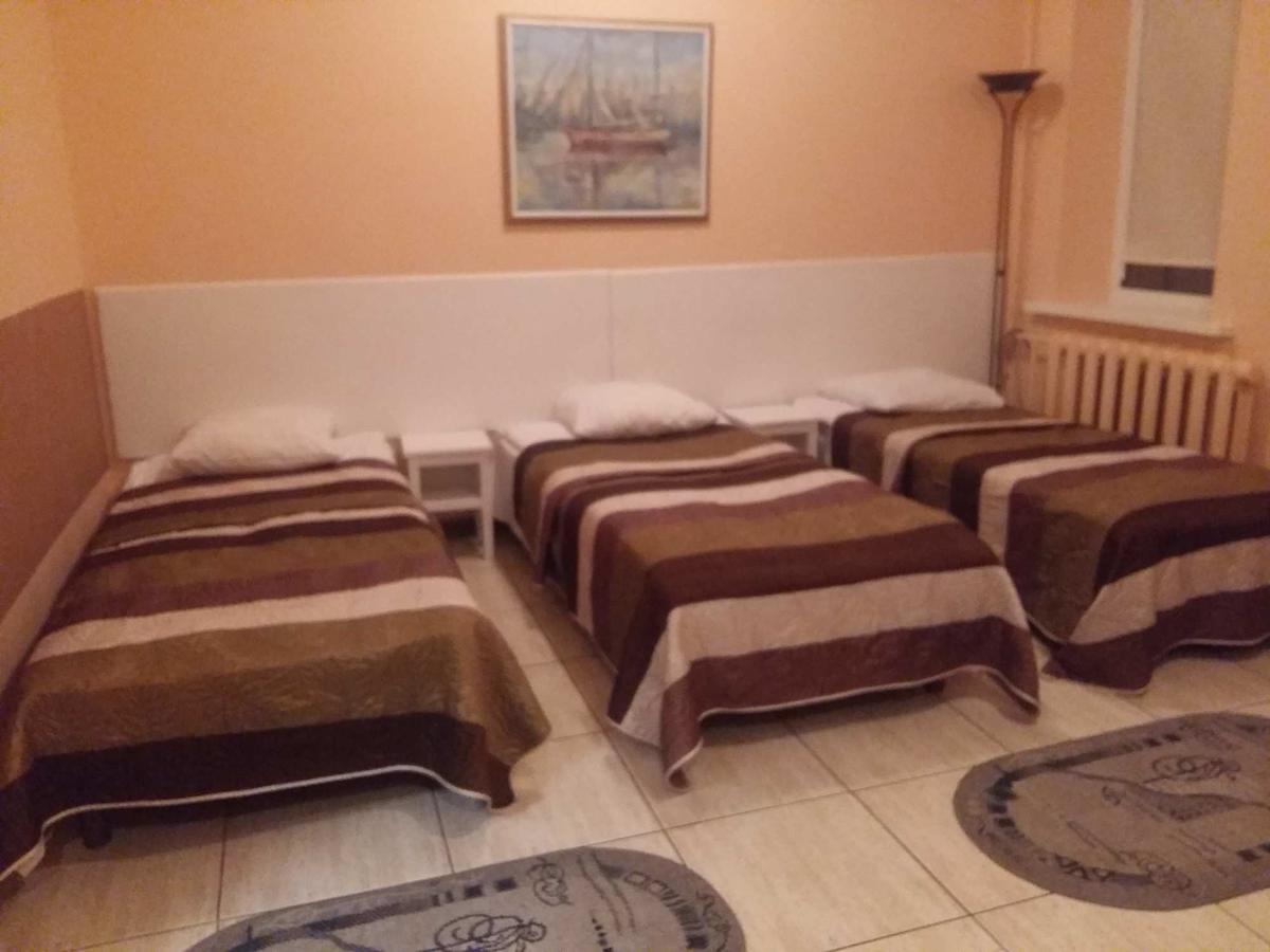 Hotel Vaivorykste Šiauliai Esterno foto